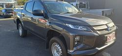 2022 Mitsubishi
Triton GLX