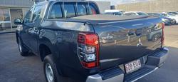 2022 Mitsubishi
Triton GLX