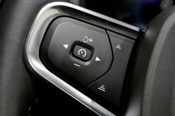 2022 Volvo XC40 Plus B4