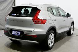 2022 Volvo XC40 Plus B4