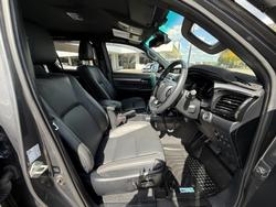 2022 Toyota
Hilux Rogue