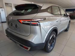 2025 Nissan QASHQAI ST-L