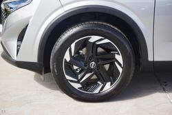 2025 Nissan QASHQAI ST-L