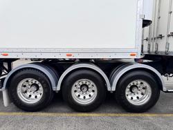 2015 Gray Star
St3 32 Pallet -28 Freezer B Double Double Stacker Rear Evap