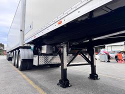 2015 Gray Star
St3 32 Pallet -28 Freezer B Double Double Stacker Rear Evap