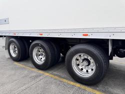 2015 Gray Star
St3 32 Pallet -28 Freezer B Double Double Stacker Rear Evap