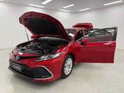 2021 Toyota Camry Ascent AXVH70R Feverish Red