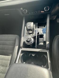 2023 Mitsubishi Outlander LS Black Edition