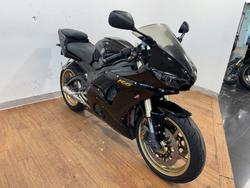 2005 Yamaha YZF-R6 RED