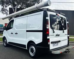 2022 Renault Trafic Premium 125kW X82 MY22 Glacier White