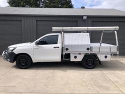 2015 Toyota Hilux Workmate TGN121R 4x2 Glacier White