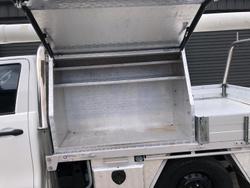 2015 Toyota Hilux Workmate TGN121R 4x2 Glacier White