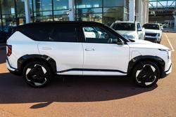 2025 Kia EV5 GT-Line OVc MY25 AWD Snow White Pearl with Starry Night Black Roof