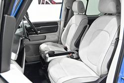 2025 Volkswagen ID. Buzz Pro BEV560