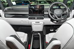 2025 Volkswagen ID. Buzz Pro BEV560