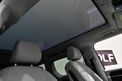 2025 Volkswagen ID. Buzz Pro BEV560