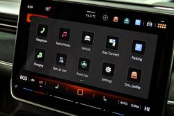 2025 Volkswagen ID. Buzz Pro BEV560