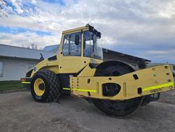 2011 BOMAG Bw216d-4 Smooth Drum Roller Yellow