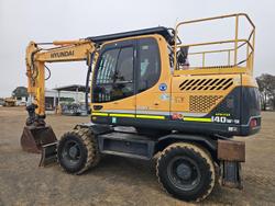 2018 Hyundai R140w-9