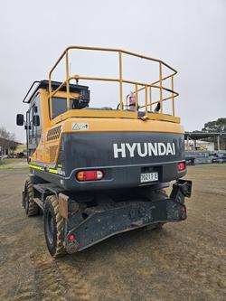 2018 Hyundai R140w-9