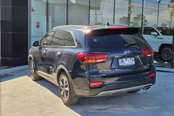2018 Kia
                Sorento SLi