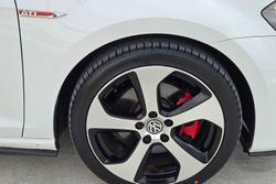 2015 Volkswagen
                Golf GTI