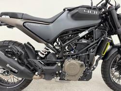 2023 HUSQVARNA SVARTPILEN 401 Black