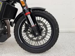 2023 HUSQVARNA SVARTPILEN 401 Black