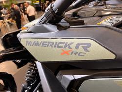 2025 Can-Am MAVERICK R X rc SAS Maverick Green