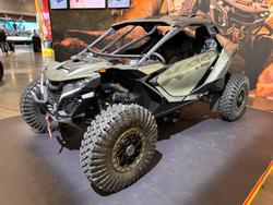 2025 Can-Am MAVERICK R X rc SAS Maverick Green