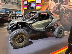 2025 Can-Am MAVERICK R X rc SAS Maverick Green