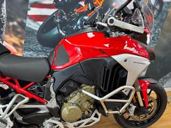 2022 DUCATI MULTISTRADA V4 S RED