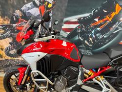 2022 DUCATI MULTISTRADA V4 S RED