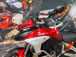 2022 DUCATI MULTISTRADA V4 S RED