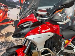 2022 DUCATI MULTISTRADA V4 S RED