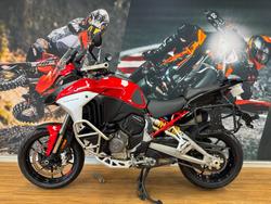 2022 DUCATI MULTISTRADA V4 S RED