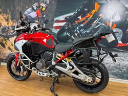 2022 DUCATI MULTISTRADA V4 S RED