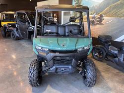 2025 Can-Am Defender XU HD10 Defender Green