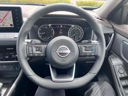 2025 Nissan
X-TRAIL ST-L