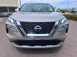 2025 Nissan
X-TRAIL ST-L