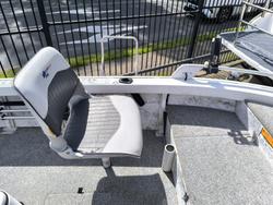 2001 QUINTREX 390 HORNET TROPHY