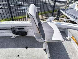 2001 QUINTREX 390 HORNET TROPHY