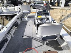 2001 QUINTREX 390 HORNET TROPHY