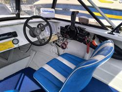 2000 QUINTREX 410 RUNABOUT