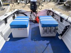 2000 QUINTREX 410 RUNABOUT