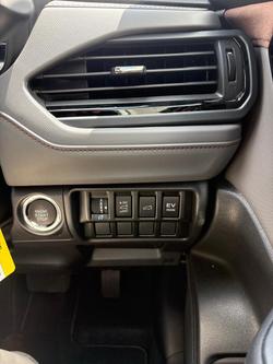 2025 Subaru Forester Hybrid Sport S6 MY26 AWD Crystal White