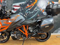2022 Ktm 1290 SUPER DUKE GT ORANGE