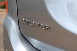 2017 Mitsubishi Outlander LS Safety Pack