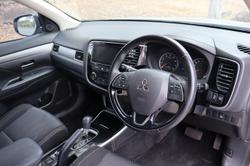 2017 Mitsubishi Outlander LS Safety Pack