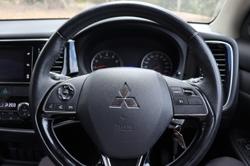 2017 Mitsubishi Outlander LS Safety Pack